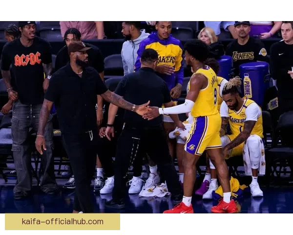 湖人更新伤情 里夫斯可出战 克勒贝尔无缘魔术战斗